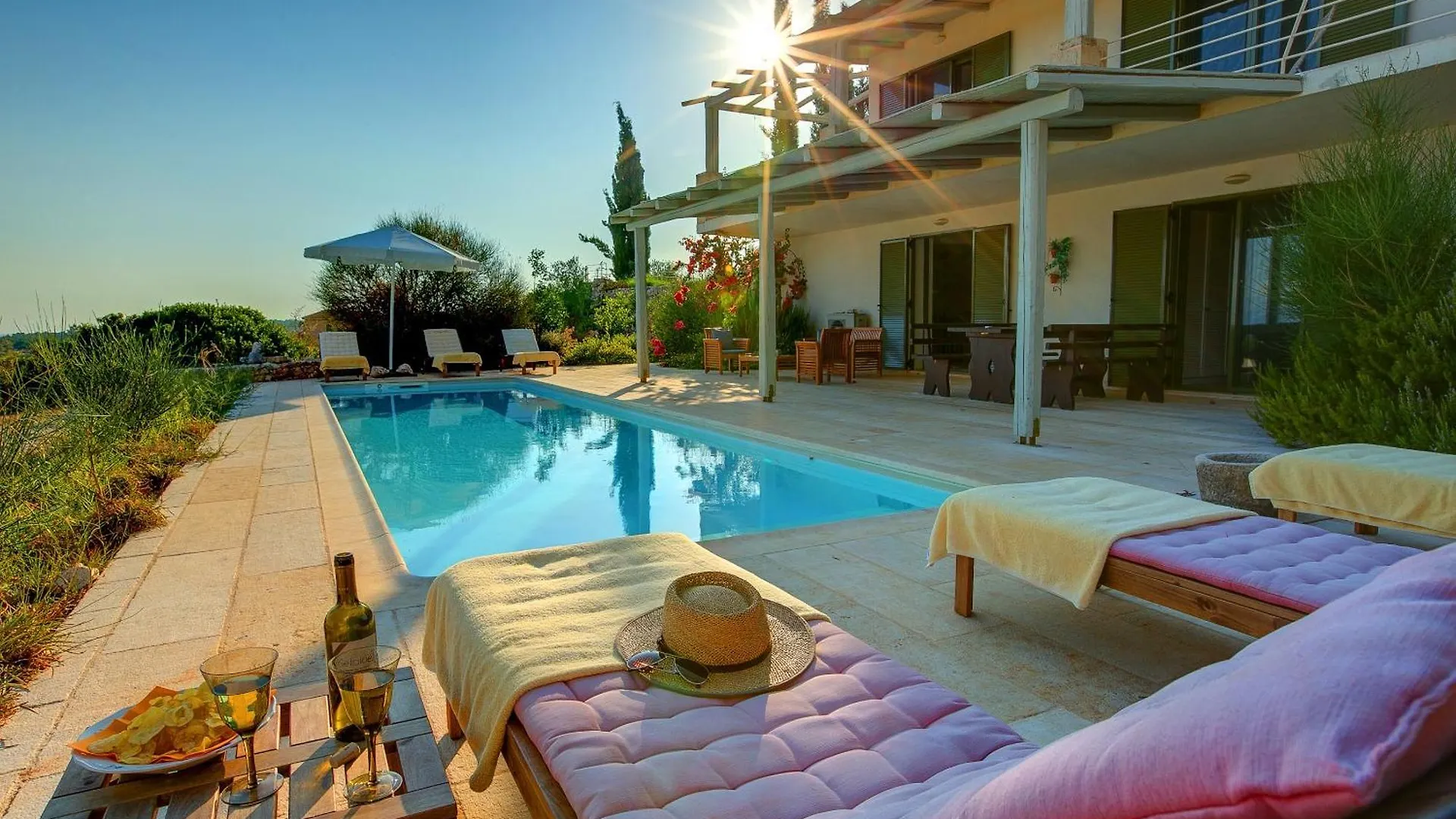 Villa Asterias Ideales Resort Mousata